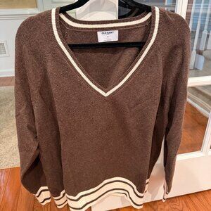 Old Navy - Brown and White vNeck Sweater - Size XL